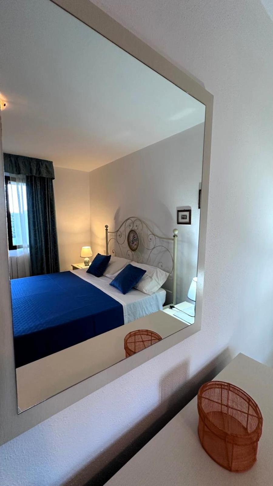 Stella Marina Apartment Олбия Екстериор снимка